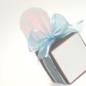 Chair-Shaped Favor Box With Bow